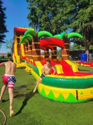 22DbleFiesta2 1712599463 22' Double Lane Fiesta w/Slip & Slide